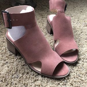 Soul society pink suede peep toe heel sandal 6.5